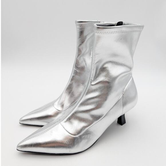 Abound Erinn Pointed Toe Heel Boot Women's Silver Metallic Size US7.5M EU38 - Picture 1 of 12
